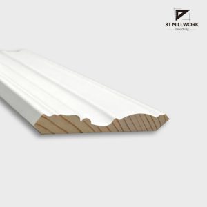 Molduras de madera en el techo